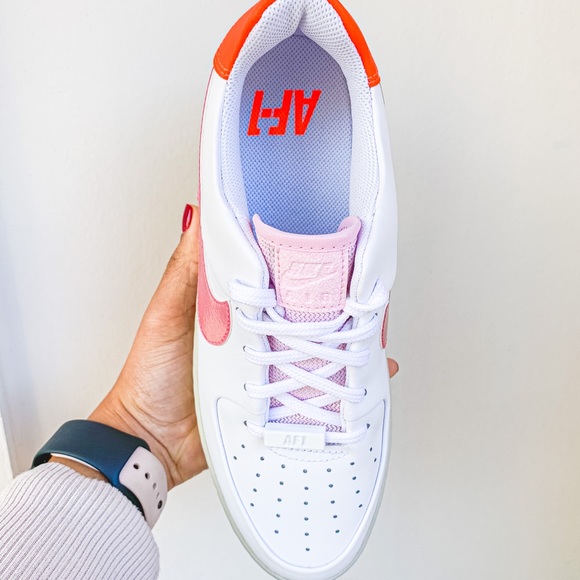 Nike Air Force 1 - Picture 4 of 4